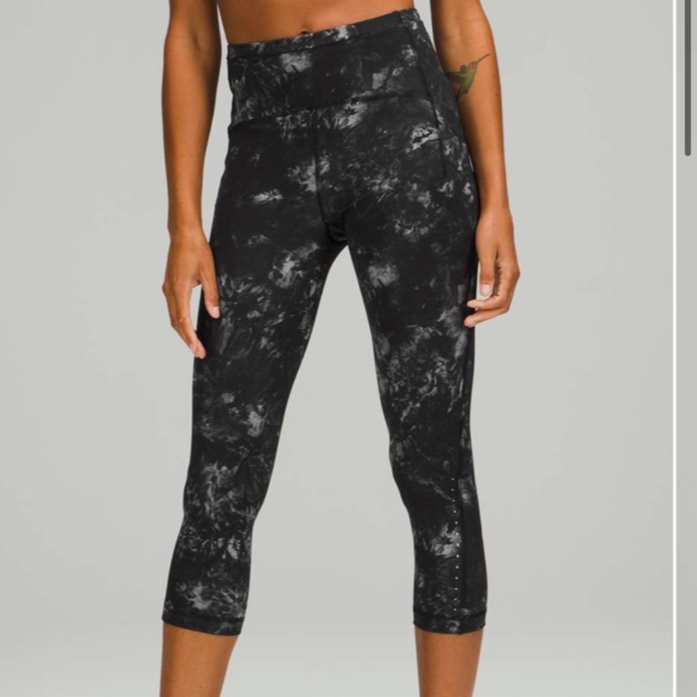 Lululemon swift speed crop 21”